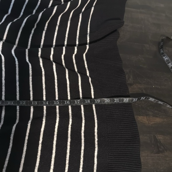 Old Navy Black and White Striped V-Neck Sweater - Picture 7 of 7